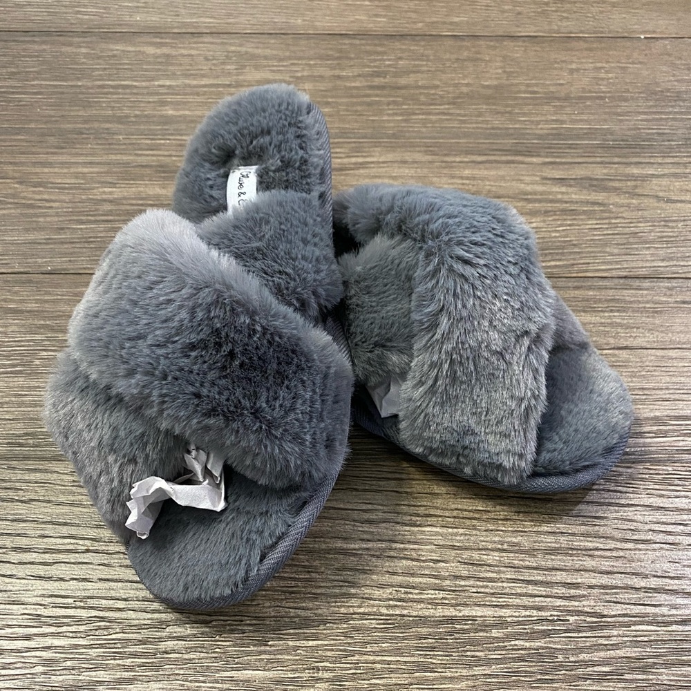NWB! Olive and Edie Girl’s Grey Slippers!
